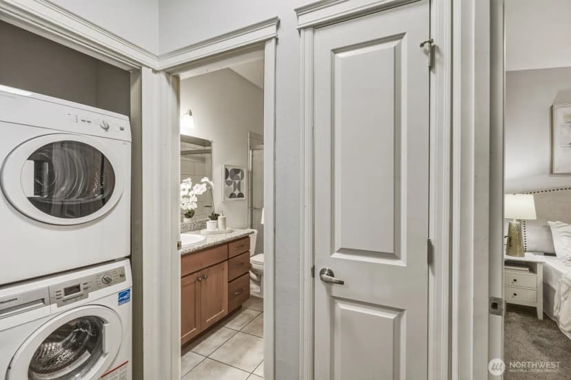 Property photo for 130 105th Avenue Se #316, Bellevue photo 22