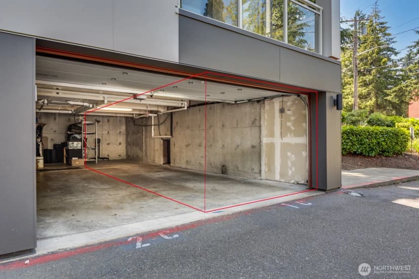 Property photo for 130 105th Avenue Se #316, Bellevue photo 25