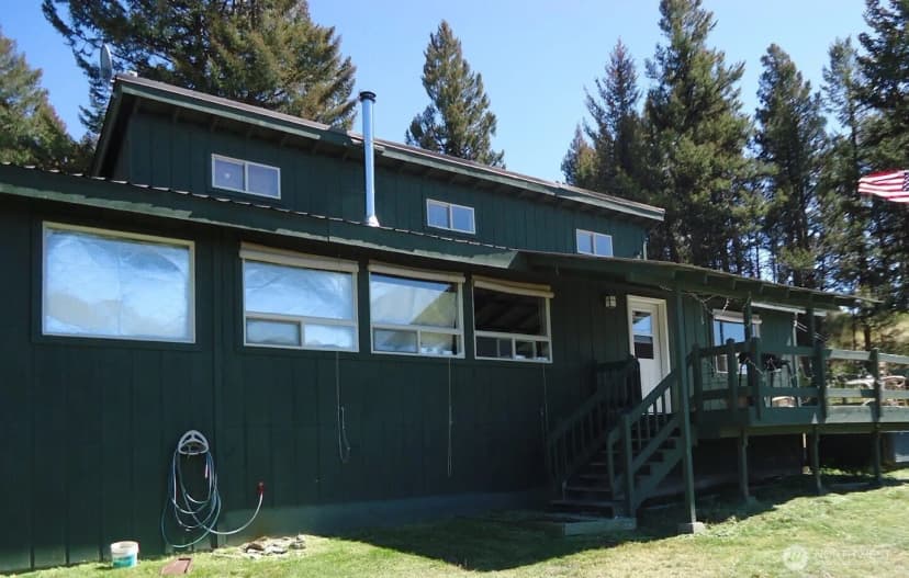 Property photo for 302 Davies Road, Oroville