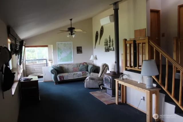Property photo for 302 Davies Road, Oroville photo 2