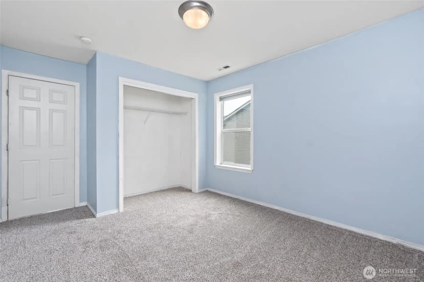Property photo for 908 Daffodil Avenue Ne, Orting photo 21