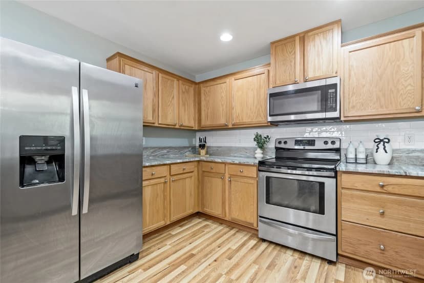 Property photo for 908 Daffodil Avenue Ne, Orting photo 11