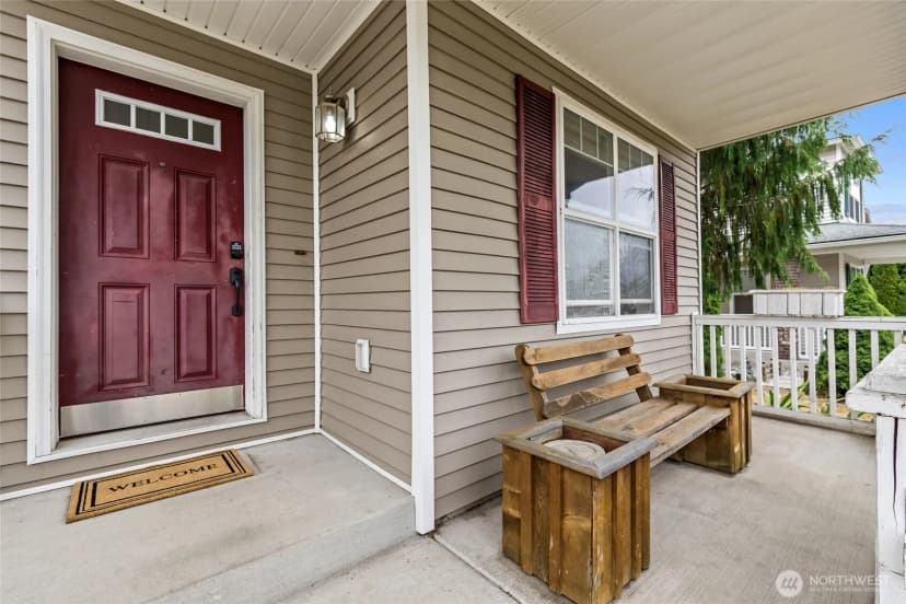 Property photo for 908 Daffodil Avenue Ne, Orting photo 38