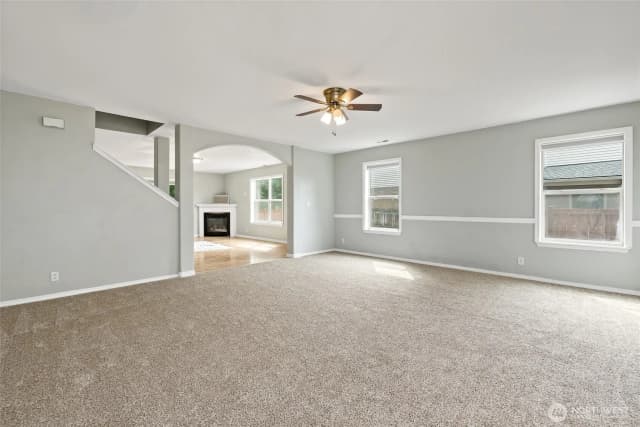 Property photo for 908 Daffodil Avenue Ne, Orting photo 3