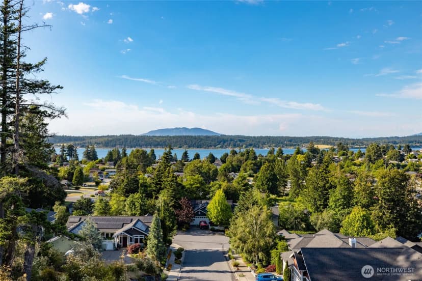 Property photo for 2314 20th Street, Anacortes photo 23