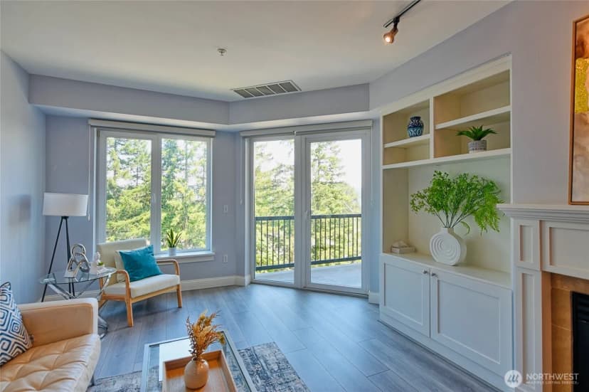 Property photo for 18707 Se Newport Way #303, Issaquah photo 13