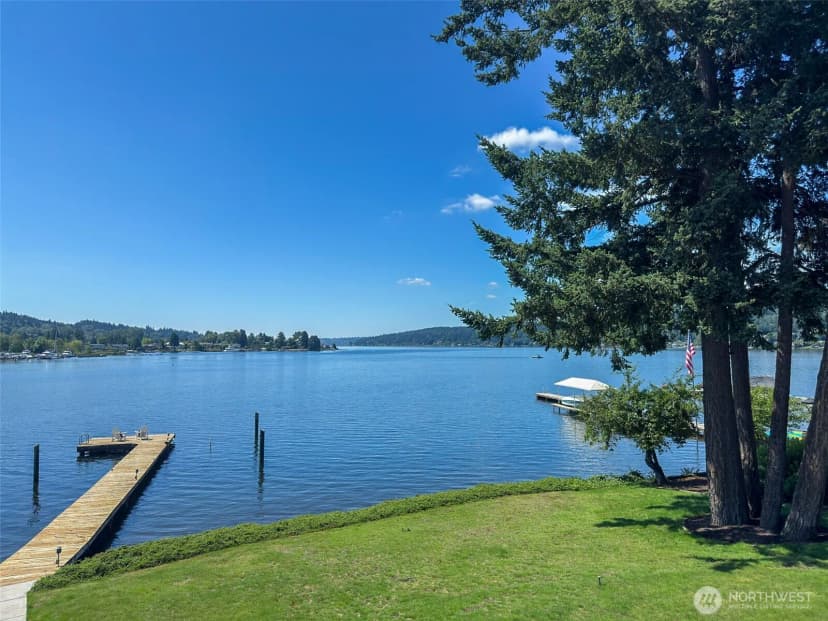 Property photo for 11055 Se Lake Road, Bellevue photo 3