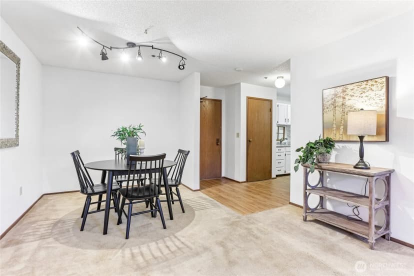 Property photo for 18620 52nd Avenue W #116, Lynnwood photo 4