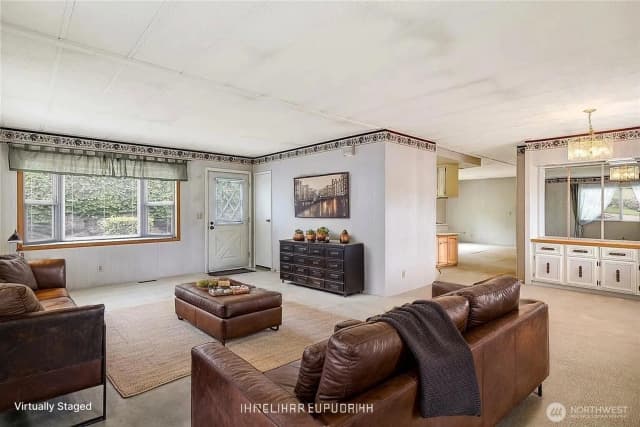 Property photo for 17044 Woodcrest Drive Ne, Bothell photo 3