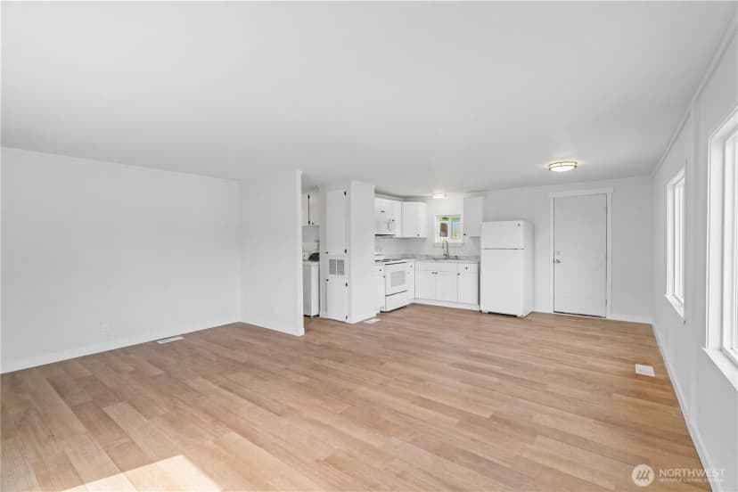 Property photo for 1019 Standford Drive #16, Cosmopolis photo 6
