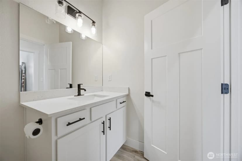 Property photo for 533 Second Street, Sumas photo 23