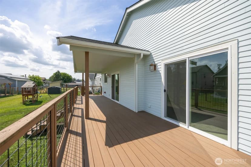 Property photo for 533 Second Street, Sumas photo 32