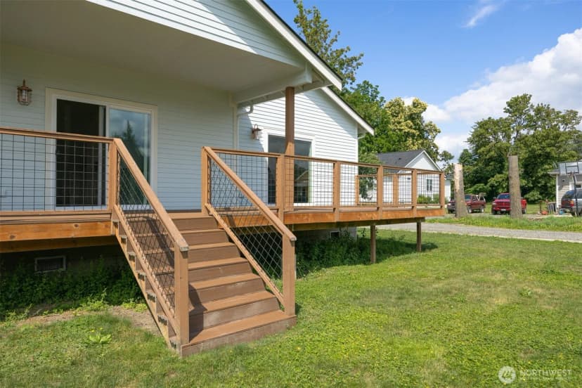 Property photo for 533 Second Street, Sumas photo 36