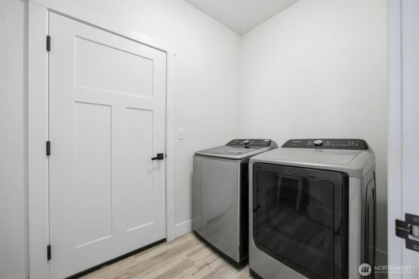 Property photo for 533 Second Street, Sumas photo 18