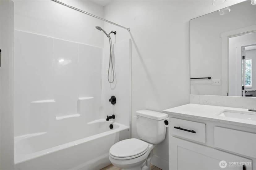 Property photo for 533 Second Street, Sumas photo 24
