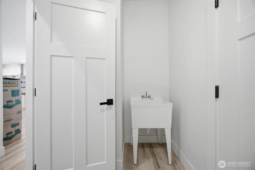 Property photo for 533 Second Street, Sumas photo 17