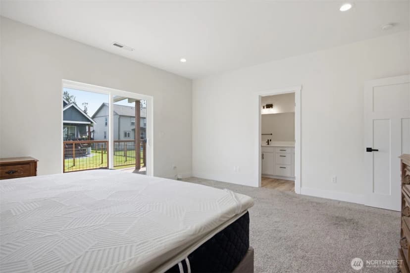 Property photo for 533 Second Street, Sumas photo 27