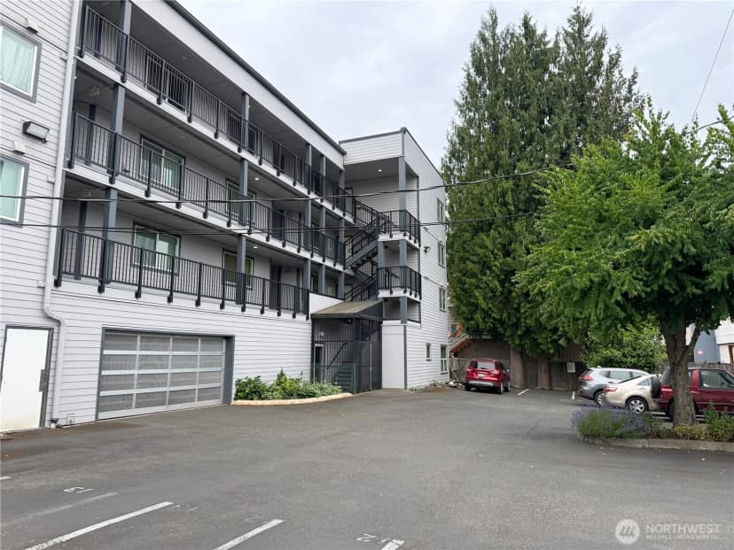 Property photo for 124 Sw 154th Street #302, Burien photo 16