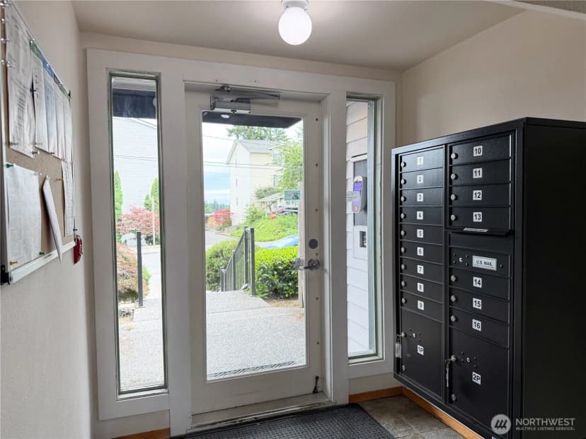 Property photo for 124 Sw 154th Street #302, Burien photo 14