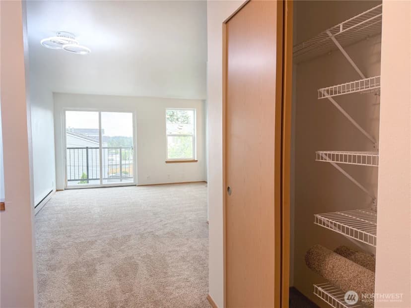 Property photo for 124 Sw 154th Street #302, Burien photo 11