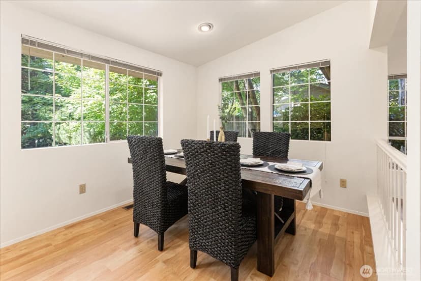 Property photo for 6631 114th Avenue Se, Bellevue photo 6
