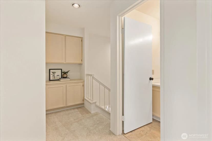 Property photo for 6631 114th Avenue Se, Bellevue photo 16