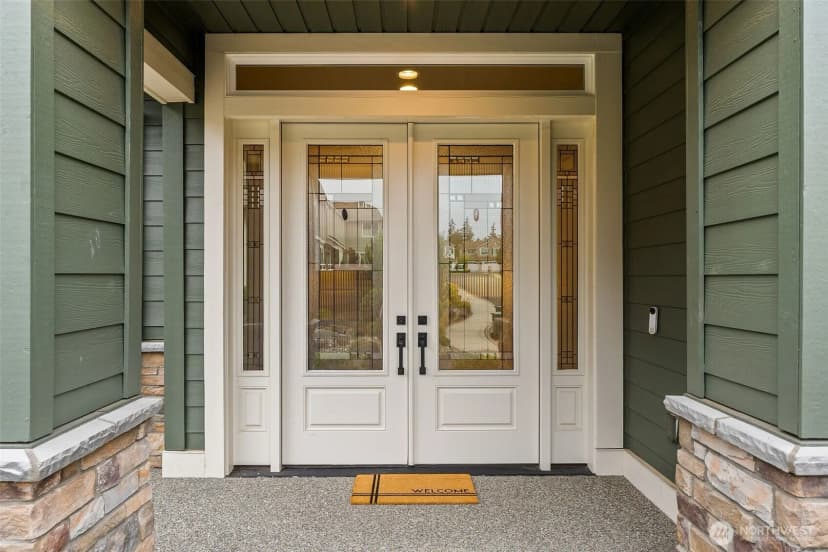 Property photo for 24480 Ne 19th Place, Sammamish photo 3
