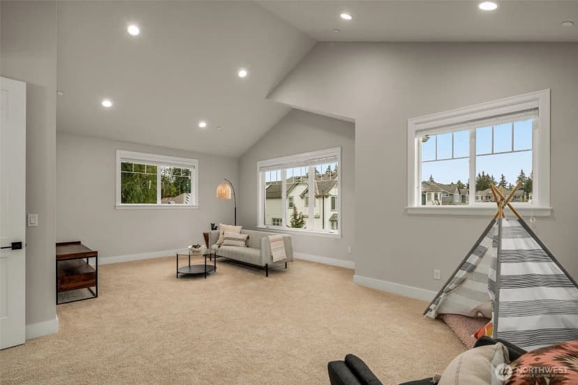 Property photo for 24480 Ne 19th Place, Sammamish photo 22