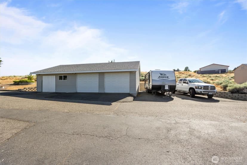 Property photo for 703 S 48th Avenue, West Richland photo 6