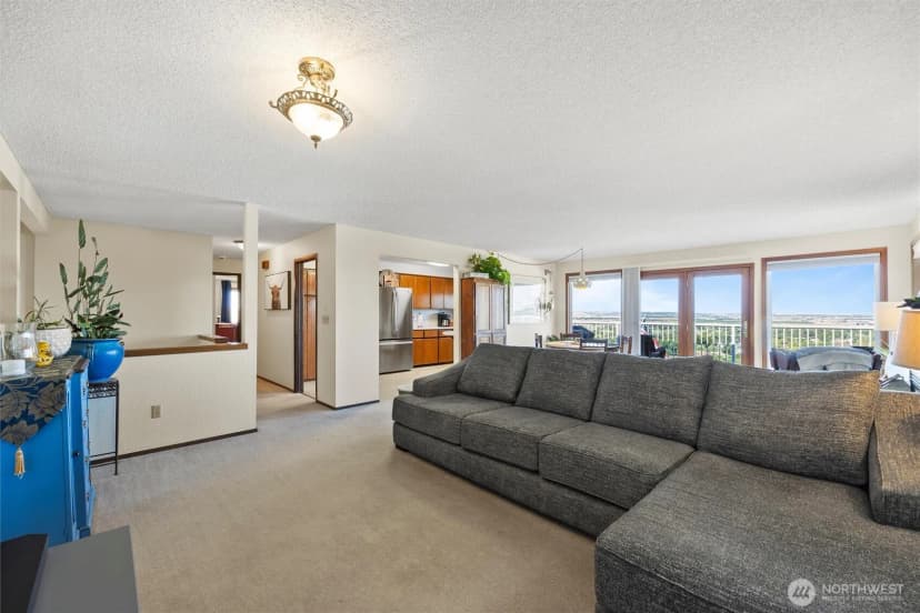 Property photo for 703 S 48th Avenue, West Richland photo 9