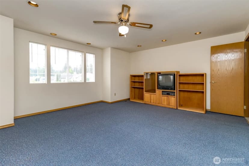 Property photo for 7415 92nd Avenue Ct Sw, Lakewood photo 13