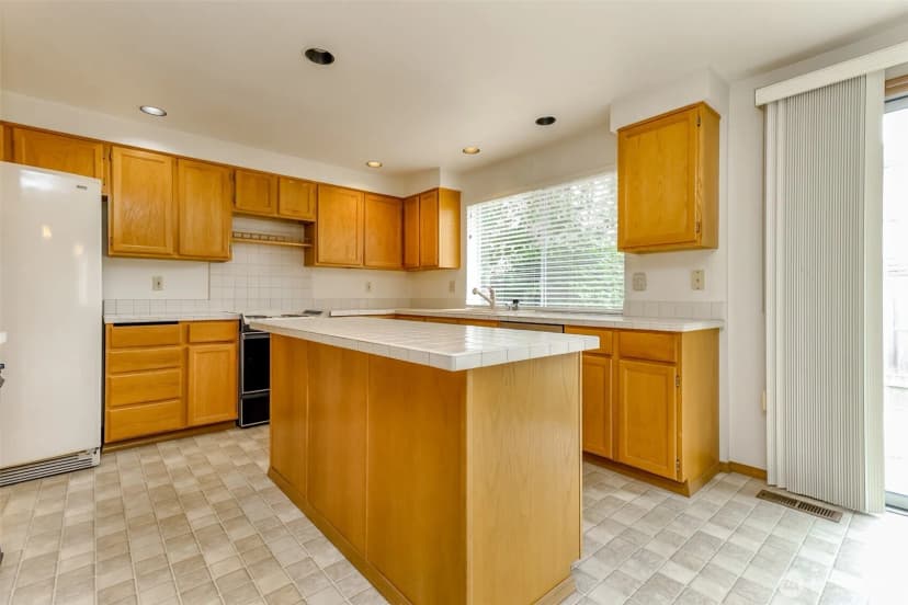 Property photo for 7415 92nd Avenue Ct Sw, Lakewood photo 12