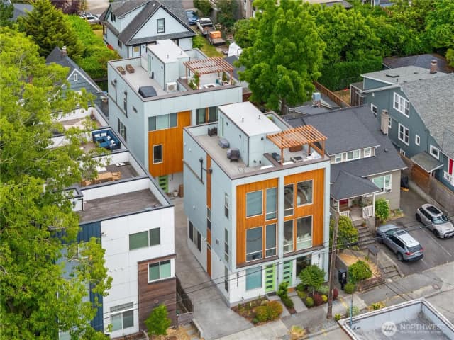Property photo for 2228 10th Ave E #a, Seattle