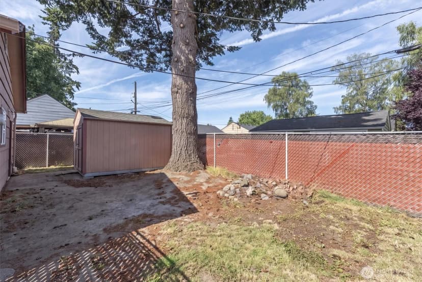 Property photo for 1447 9th Avenue, Longview photo 36