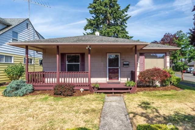 Property photo for 1447 9th Avenue, Longview