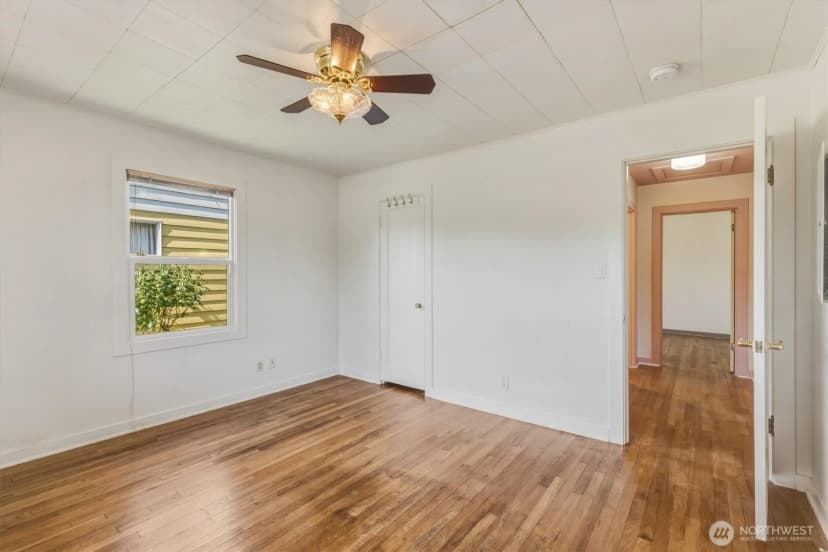 Property photo for 1447 9th Avenue, Longview photo 16