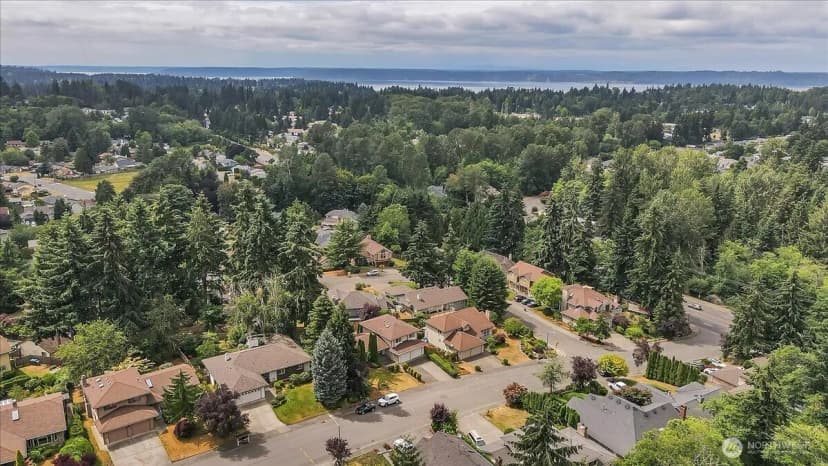 Property photo for 32027 11th Avenue Sw, Federal Way photo 36