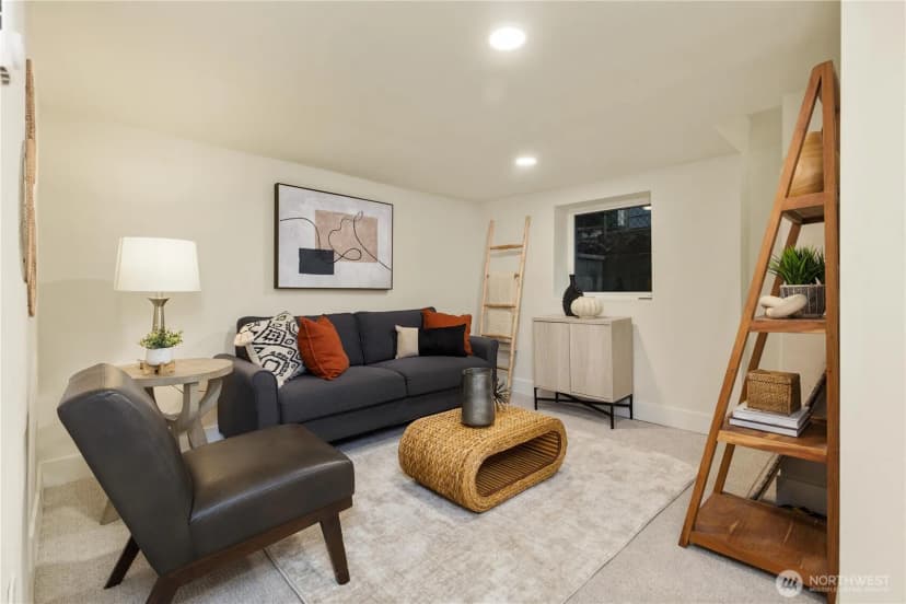 Property photo for 715 27th Avenue, Seattle photo 24