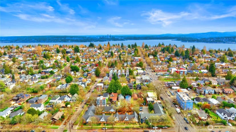 Property photo for 715 27th Avenue, Seattle photo 30
