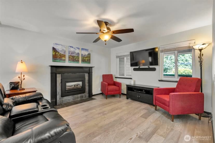 Property photo for 28210 187th Avenue Se, Kent photo 16