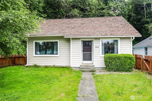Property photo for 1312 E Summit Street, Aberdeen photo 2