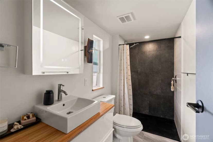 Property photo for 7719 223rd Street Sw, Edmonds photo 20
