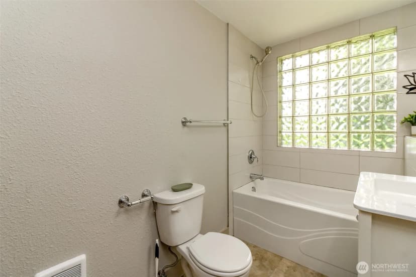 Property photo for 9410 355th Street S, Mc Kenna photo 23