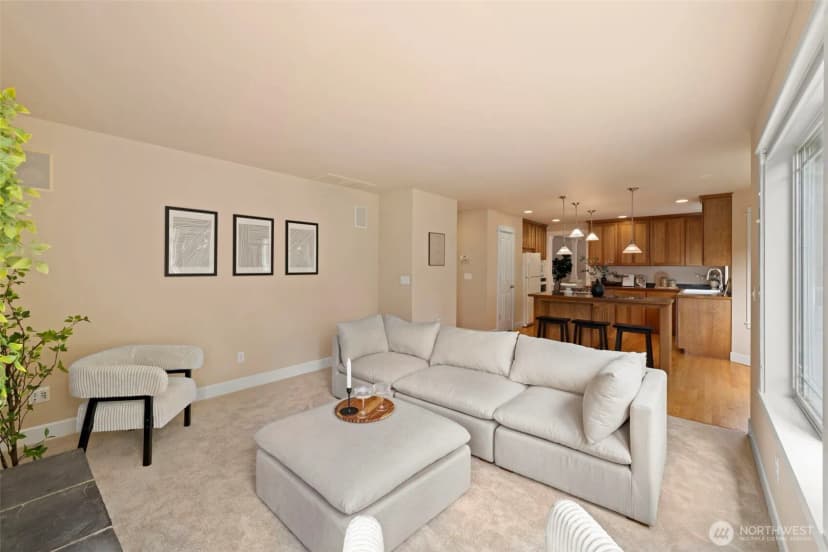 Property photo for 510 3rd Avenue N, Edmonds photo 17