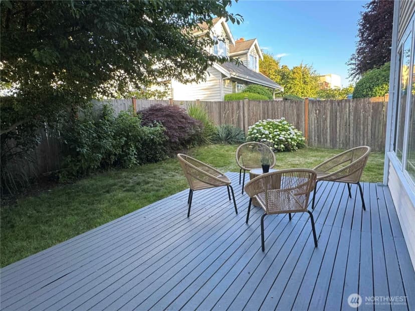Property photo for 510 3rd Avenue N, Edmonds photo 38