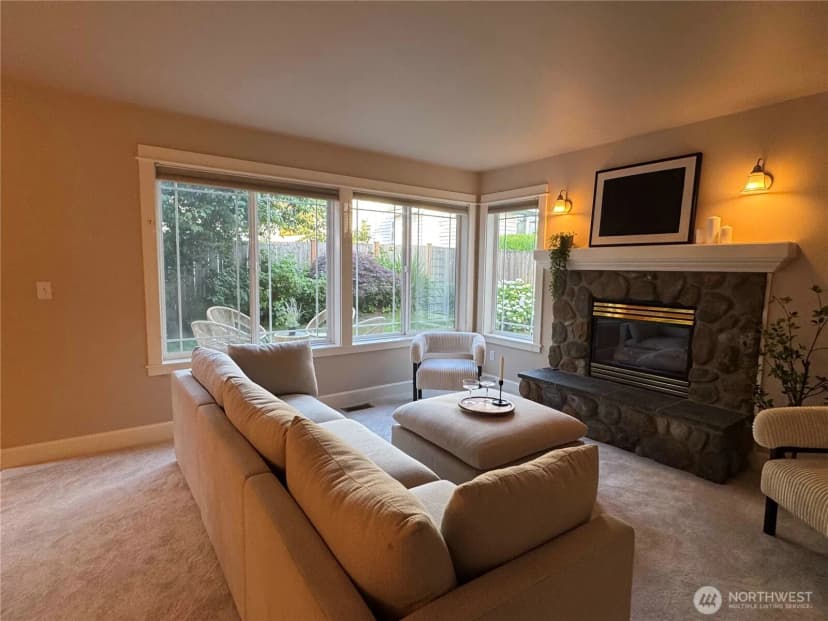 Property photo for 510 3rd Avenue N, Edmonds photo 20