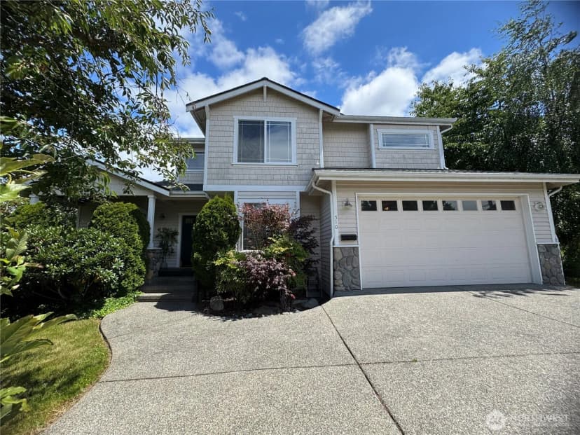 Property photo for 510 3rd Avenue N, Edmonds