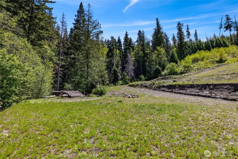 Property photo for 2000 Rocky Mountain Way, Cle Elum photo 3