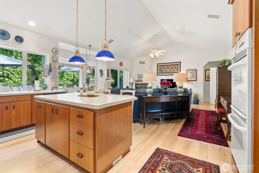 Property photo for 7201 Holly Hedge Sw #8, Lakewood photo 11