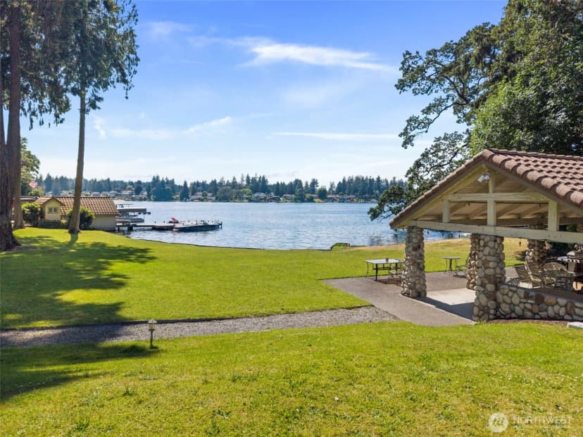 Property photo for 7201 Holly Hedge Sw #8, Lakewood photo 38